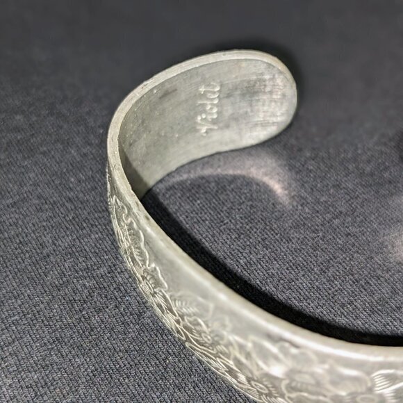 Kirk Stieff Pewter Wide Cuff Bracelet Violet Flower Of the Month February 900-2 - Picture 3 of 8